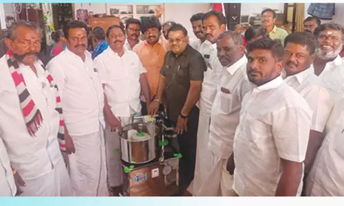 முதியோர் இல்லத்திற்கு நலத்திட்ட உதவிகள்