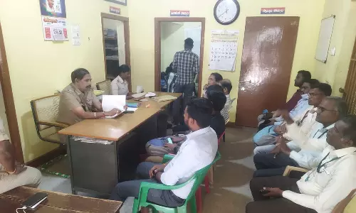 ஏ.டி.எம். மையங்களில் கண்காணிப்பு கேமரா, காவலாளிகள் அமர்த்த வேண்டும்