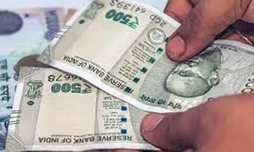 குடும்பத் தலைவிகளுக்கு மாதம் ரூ.1000 உரிமைத் தொகை: கருணாநிதி பிறந்த நாளான ஜூன் 3-ந்தேதி தொடங்க திட்டம்