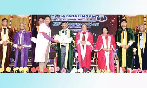 ஆலைகளில் விபத்தில்லாமல் பட்டாசு உற்பத்தி செய்ய மாணவர்கள் தீர்வு காண வேண்டும்