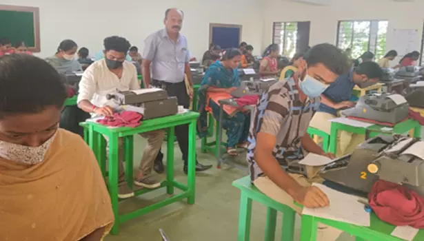 குமாரபாளையத்தில் தட்டச்சு தேர்வு