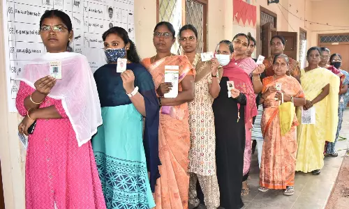 ஈரோடு கிழக்கு இடைத்தேர்தல்- காலை 9 மணி நிலவரப்படி 10 சதவீதம் வாக்குப்பதிவு