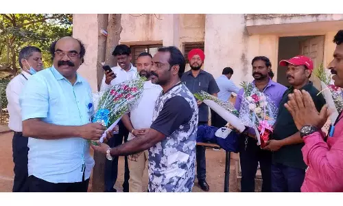 ஊழியர்களுக்கிடையேயான கிரிக்கெட் போட்டி