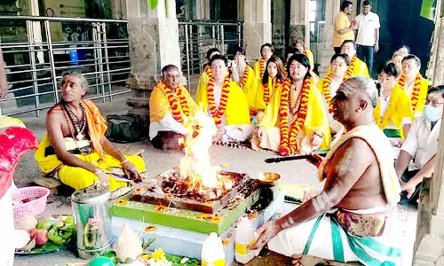 திட்டை வசிஷ்டேஸ்வரர் கோவிலில் ஜப்பான் நாட்டினர் யாகம்