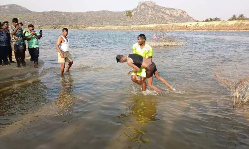 செட்டேரி டேமில் வாலிபர் நீரில் மூழ்கி சாவு