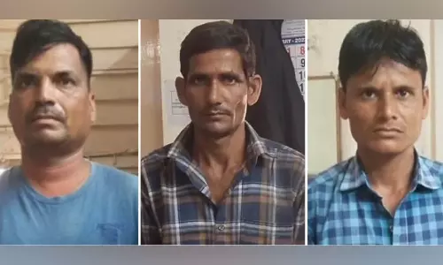 நகைகளுக்கு பாலிஷ் போடுவதாக கூறி மோசடி- பொதுமக்கள் பிடித்து கொடுத்த திருடர்களை விடுவித்த போலீஸ்