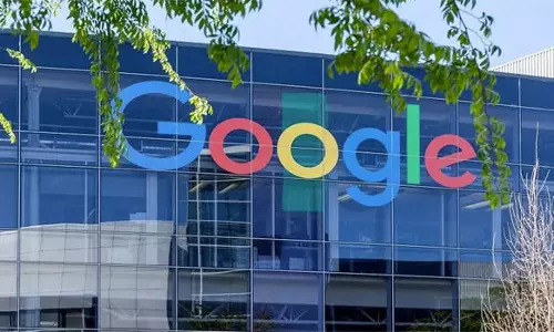 சிறந்த பணியாளர் விருது வாங்கியவரை பணியில் இருந்து நீக்கிய கூகுள் நிறுவனம்