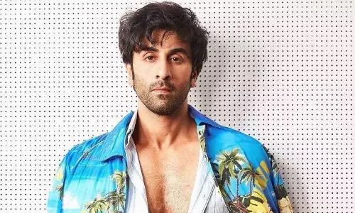 கங்குலி வாழ்க்கை கதையில் நான் நடிக்கிறேனா..? ரன்பீர் கபூர் விளக்கம்..