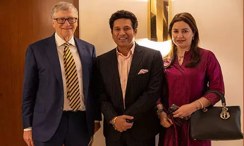 மைக்ரோசாப்ட் நிறுவனர் பில் கேட்ஸ் உடன் சச்சின் தெண்டுல்கர் சந்திப்பு