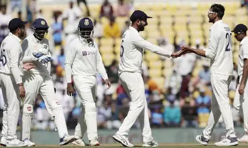 ஆஸ்திரேலியாவுக்கு எதிரான 3வது டெஸ்ட் இன்று தொடக்கம் - தொடரை வெல்லும் முனைப்பில் இந்தியா