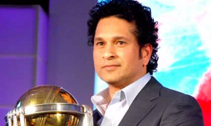 மும்பை வான்கடே மைதானத்தில் தெண்டுல்கருக்கு முழு உருவ சிலை