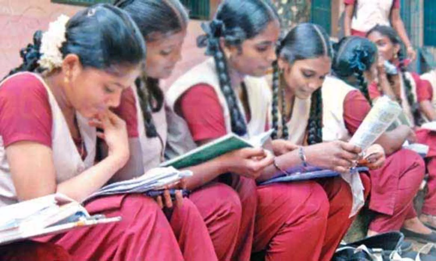 11, 12-ம் வகுப்பு மாணவர்களுக்கு செய்முறை தேர்வு இன்று தொடங்கியது 11, 12-ம் வகுப்பு மாணவர்களுக்கு செய்முறை தேர்வு இன்று தொடங்கியது