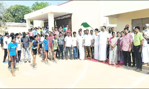 ராணிப்பேட்டை அரசு பள்ளியில் மாவட்ட அளவிலான தடகள போட்டி