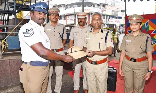 நெல்லை மாநகரில் சாலை விதிகளை மீறியதாக 23 ஆயிரம் வழக்குகள் பதிவு- போலீஸ் கமிஷனர் ராஜேந்திரன் பேட்டி