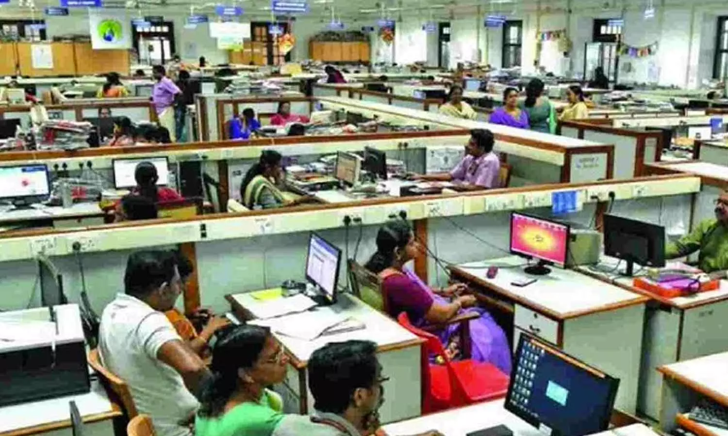 கர்நாடகாவில் அரசு ஊழியர்கள் வேலை நிறுத்த போராட்டம் வாபஸ்