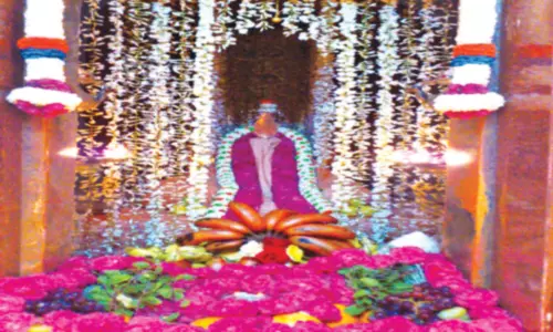 அய்யா அவதார தினத்தையொட்டி திருச்செந்தூர்-திருவனந்தபுரத்தில் இருந்து வாகன பேரணி