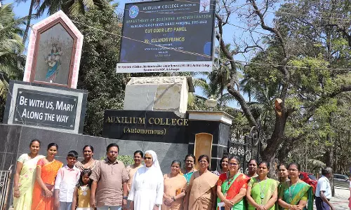 அக்சீலியம் கல்லூரிக்கு ரூ.5.31 லட்சத்தில் எல்.இ.டி. திரை