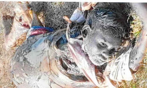 நெல்லிக்குப்பம் அருகே அடையாளம் தெரியாத முதியவர் பிணம்