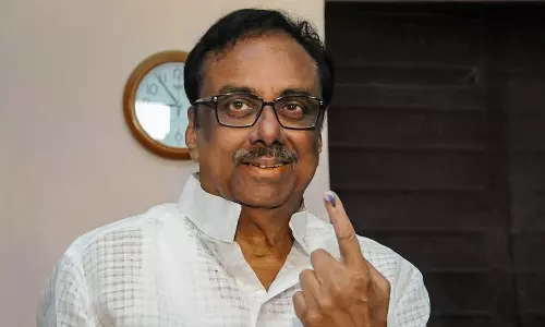 ஈரோடு கிழக்கு இடைத்தேர்தலில் ஈவிகேஎஸ் இளங்கோவன் அமோக வெற்றி- தொண்டர்கள் உற்சாகம்