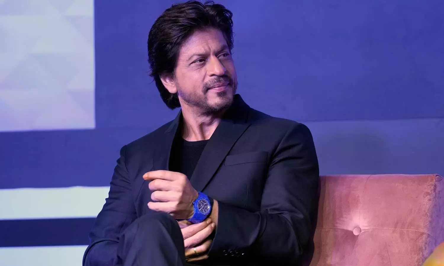 ஷாருக்கான் வீட்டிற்குள் நுழைய முயன்ற 2 பேர் கைது