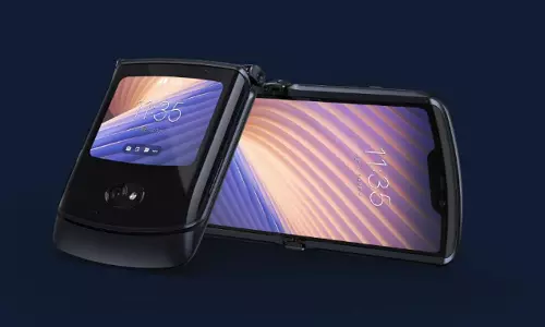 விரைவில் மேம்பட்ட ரேசர் Foldable ஸ்மார்ட்போனை அறிமுகம் செய்யும் மோட்டோரோலா