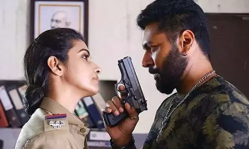 அதிரடி அப்டேட் கொடுத்த அகிலன் படக்குழு.. வைரலாகும் போஸ்டர்..