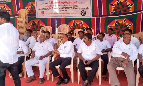 வழக்கறிஞர் கொலையை கண்டித்து தூத்துக்குடியில் வக்கீல்கள் உண்ணாவிரத போராட்டம்