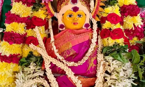 மாரியம்மன் கோவில்களில் பொங்கல் விழா