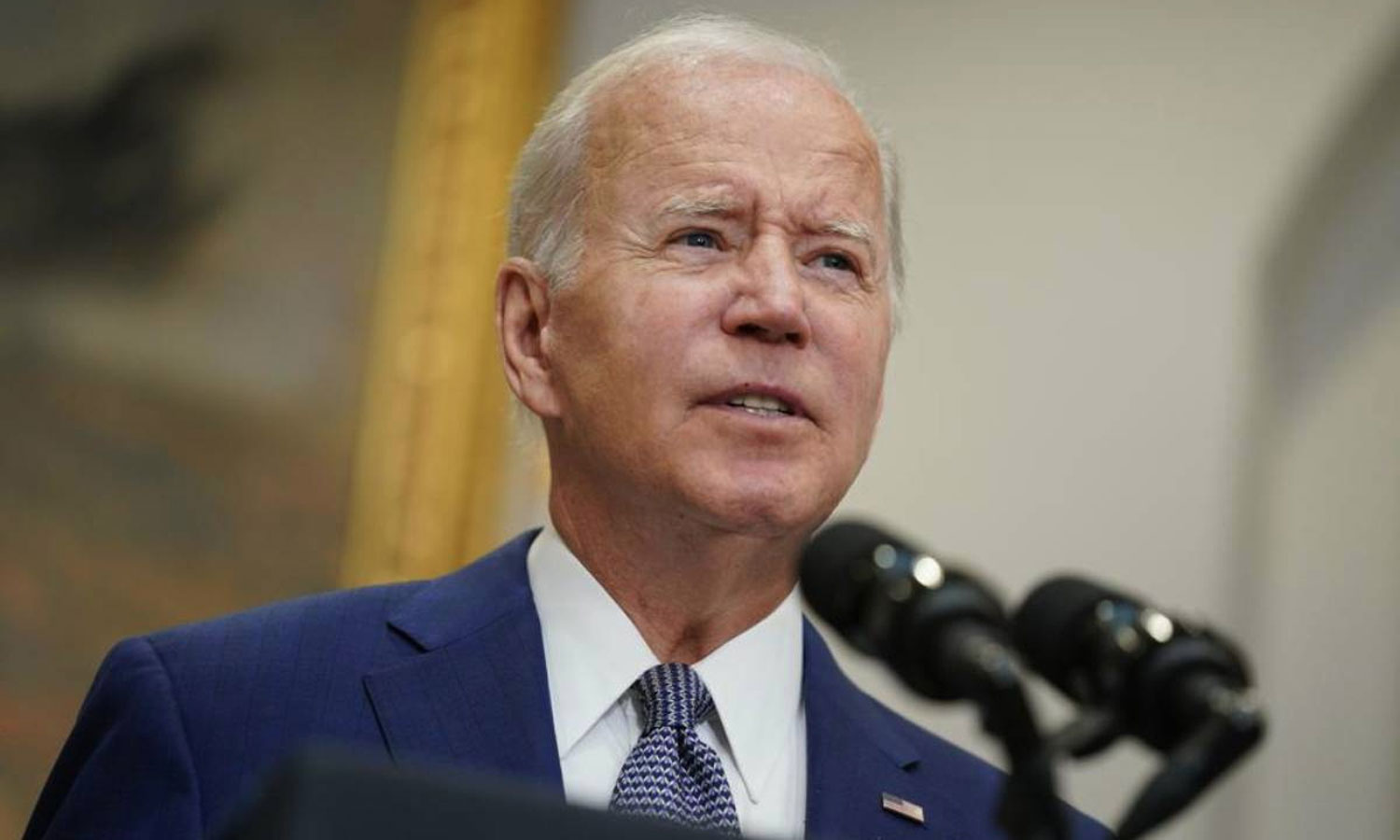 ஜோ பைடனுக்கு மார்பில் இருந்து தோல் புற்றுநோய் புண் அகற்றம்- மருத்துவர்கள் தகவல்