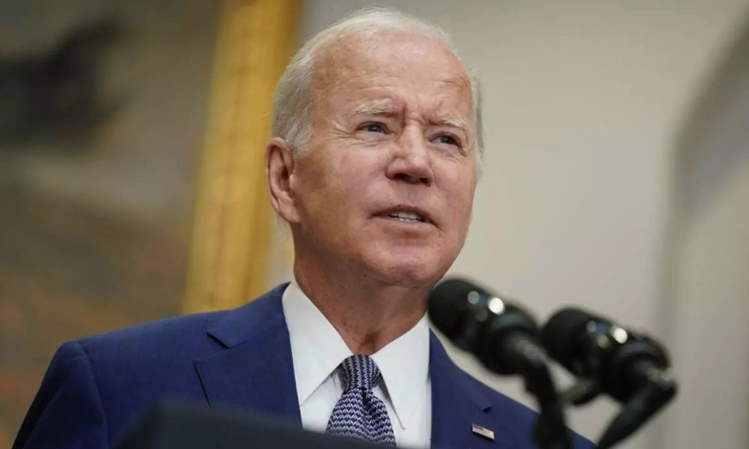 ஜோ பைடனுக்கு மார்பில் இருந்து தோல் புற்றுநோய் புண் அகற்றம்- மருத்துவர்கள் தகவல் ஜோ பைடனுக்கு மார்பில் இருந்து தோல் புற்றுநோய் புண் அகற்றம்- மருத்துவர்கள் தகவல்