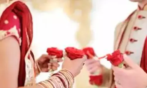 கள்ளக்காதலனுடன் ஓடிய மனைவியை பழிவாங்க காதலனின் மனைவியை திருமணம் செய்த தொழிலாளி