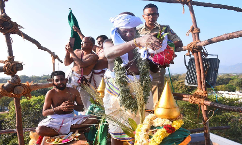 அம்பை அருகே மன்னார்கோவில் ராஜகோபாலசாமி கோவில் கும்பாபிஷேகம் விழா