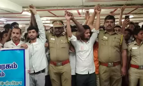 ஹேப்பி தமிழ்நாடு- வடமாநில தொழிலாளர்கள் உற்சாகம்