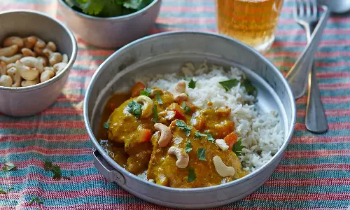 செட்டிநாட்டு முந்திரி சிக்கன் கிரேவி