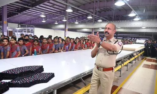 வட மாநில தொழிலாளர்கள் புகார் தெரிவிக்க புகார் எண்கள் அறிவிப்பு