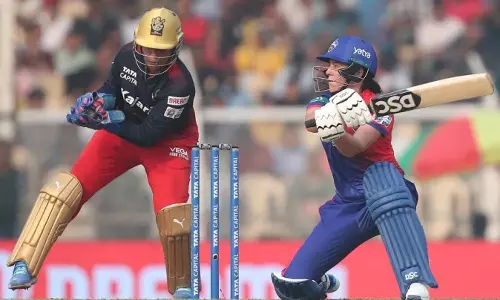 மகளிர் பிரிமீயர் லீக் போட்டி:  டெல்லி அணி அதிரடி ஆட்டம்- பெங்களூரு அணிக்கு 224 ரன்கள் இலக்கு