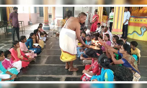 கோவில்பட்டி புற்றுக்கோவிலில் வித்யா ஹோமம்