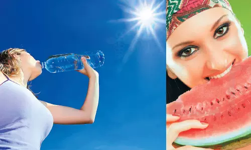 அனல் காற்றுடன் வெயில் வாட்டி வதைப்பதால் பொதுமக்கள் அவதி