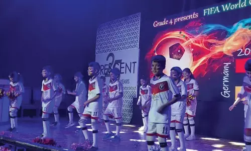 ஊட்டி கிரசன்ட் பள்ளியில் வெள்ளி விழா