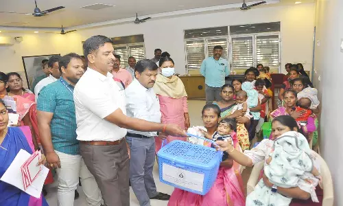 தாய்மார்களுக்கு ஊட்டச்சத்து பெட்டகம்