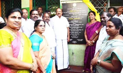 தருமபுரி பேருந்து நிலையத்தில் ரூ.1.34 கோடி மதிப்பீட்டில் புனரமைத்தல் பணிகள்