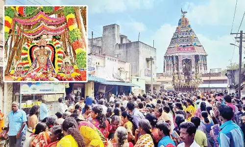 கும்பகோணம் சக்கரபாணி கோவிலில் தேரோட்டம்; திரளான பக்தர்கள் வடம் பிடித்தனர்