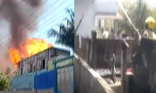 திருமுடிவாக்கம் அருகே மின்கசிவு காரணமாக தீ விபத்து- 21 வீடுகள் எரிந்து சேதம்