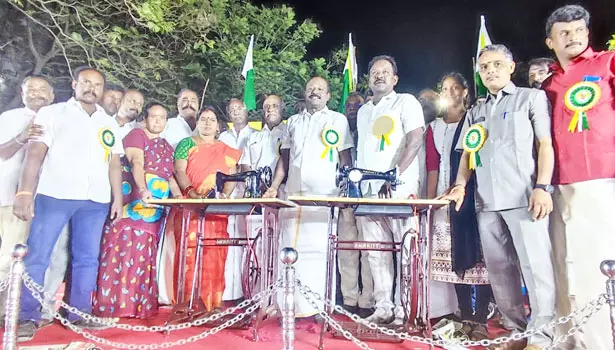 திருவள்ளுவர் நகர் வியாபாரிகள் சங்க ஆண்டுவிழா- நலத்திட்ட உதவிகளை ஏ.எம்.விக்கிரமராஜா வழங்கினார்