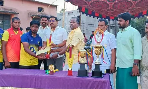 கிரிக்கெட் போட்டியில் வெற்றி பெற்ற அணிக்கு 50 ஆயிரம் பரிசு