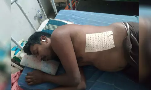 மர வியாபாரியை கட்டிவைத்து தாக்கிய கந்துவட்டி கும்பல்