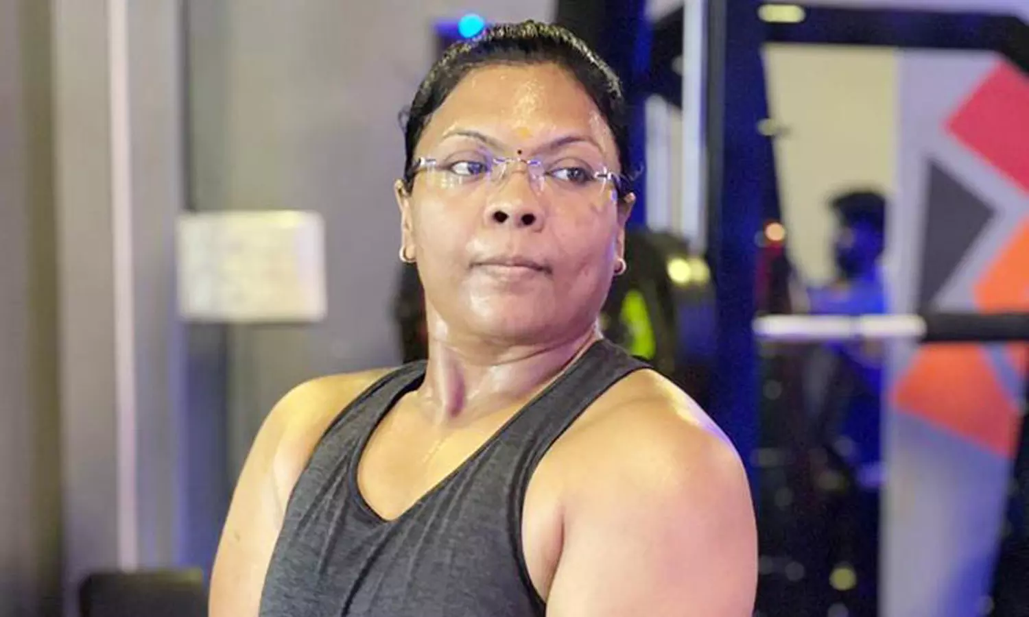 உடல் பருமன் நோயை வென்று பாடி பில்டராக திகழும் மதுரை பெண் வெரோனிகா