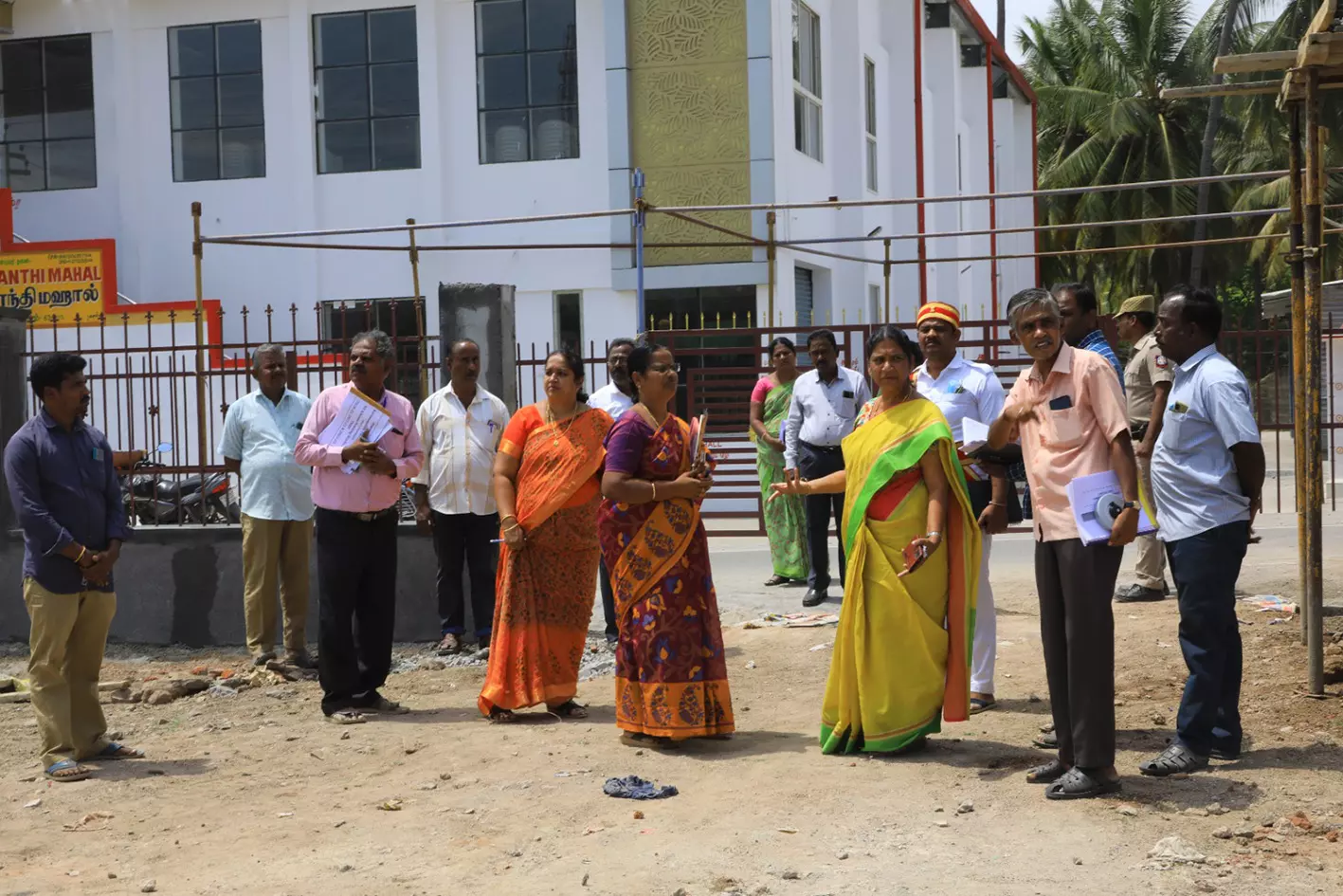 காரிமங்கலத்தில் வளர்ச்சி திட்ட பணிகள்