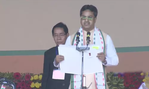 திரிபுரா முதல்வராக பதவியேற்றார் மாணிக் சகா