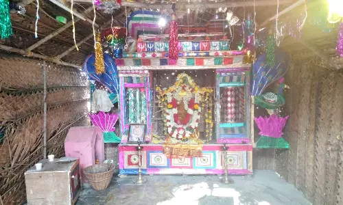 மாரியம்மன் கோவிலில் 1/2 கிலோ வெள்ளி கவசம் திருட்டு